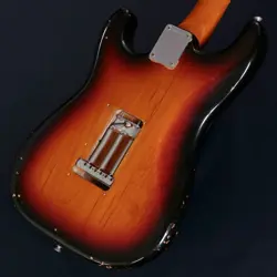 62 STRATOCASTER 3-COLOR