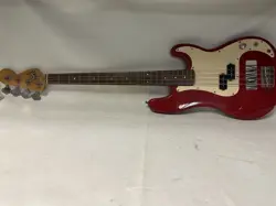 P-BASS 4-STRING RED