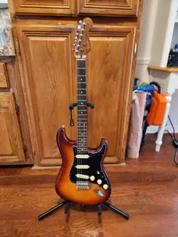 FENDER CUSTOM SHOP AMERICAN CUSTOM STRATOCASTER CHOCOLATE 3 TONE SUNBURST