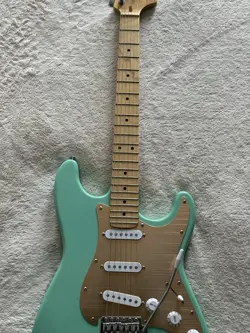 CUSTOM FENDER STRATOCASTER STYLE AQUA ELECTRIC GUITAR BUILD