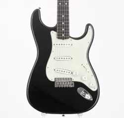 FENDER / TRADITIONAL II 60S STRATOCASTER BLACK