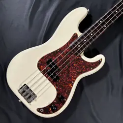 FENDER JAPAN PB 62-75