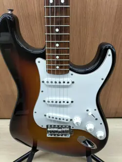 ST-50 STRATOCASTER USED