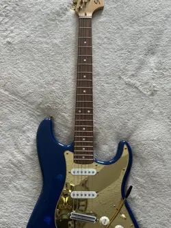 CUSTOM FENDER SQUIER STRAT STYLE BLUE & GOLD ELECTRIC GUITAR BUILD