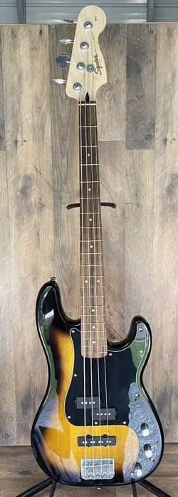 PRECISION SQUIER ELECTRIC