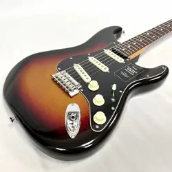 FENDER LIMITED EDITION PLAYER II STRATOCASTER, ROSEWOOD , SPARKLE 3-COLOR #GG1RJ