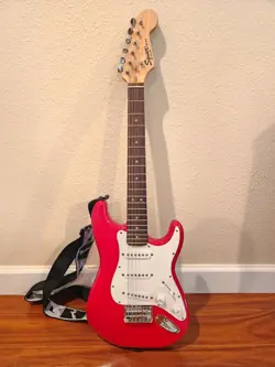 FENDER RED