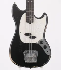 FENDER JMJ ROAD WORN MUSTANG BASS BLACK 2021 USED ALDER BODY W/SOFT CASE