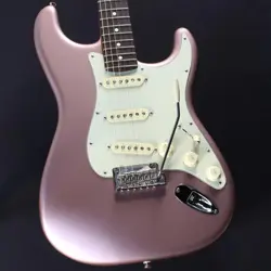 FENDERUSED FSR AMERICAN PROFESSIONAL II STRATOCASTER (BURGUNDY MIST METALLIC)