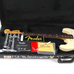 FENDER CLASSIC SERIES 70S STRATOCASTER OWT 2003
