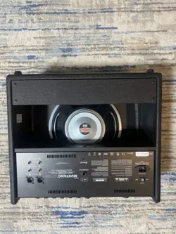 WATT COMBO AMPLIFIER