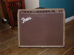 1960 VINTAGE FENDER PRO GUITAR AMP