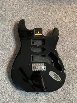 FENDER STRATACASTER ALDER