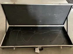 ROADIE TRAVEL GUITAR CASE WITH FRAGILE STENCIL FOR FENDER CASES