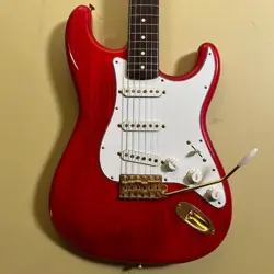 RED STRATOCASTER