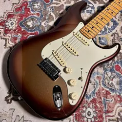 FENDER /AMERICAN ULTRA STRAT MAPLE ELECTRIC GUITAR ST TYPE