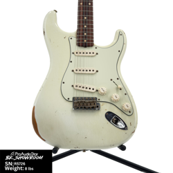 USED FENDER 2001 CUSTOM SHOP '60 REISSUE STRATOCASTER RELIC - WHITE