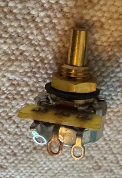 1 - GENUINE FENDER 1M LINEAR MINI CTS JAGUAR JAZZMASTER POT 4MM SHAFT 270S3246