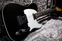 ??FENDER AMERICAN ULTRA