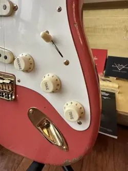 2023 FENDER CUSTOM SHOP LIMITED ‘56 STRATOCASTER GOLD HARDWARE RELIC