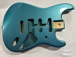 FENDER STRATOCASTER STANDARD