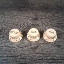 VINTAGE 1980S FENDER STRATOCASTER GUITAR TONE AND VOLUME KNOBS LOT OF 3