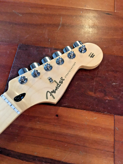 2022 FENDER PLAYER STRAT MAPLE NECK STRATOCASTER TUNERS SPECIAL EDITION