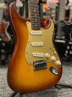 FENDER AMERICAN DELUXE ASH STRATOCASTER SCN -TOBACCO SUNBURST / ROSEWOOD- 2005