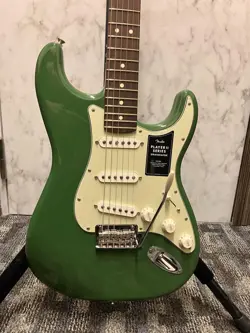 FENDER LTD PLAYER II STRATOCASTER GREEN SAFE PACKING!