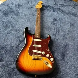 ELECTRIC GUITAR FENDER MEXICO DELUXE PLAYER STRATOCASTER SUNBURST ASH BODY