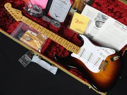 1954 STRATOCASTER DLX