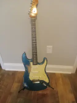 VINTAGE CUSTOM RELIC