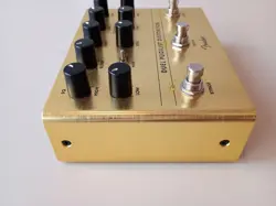 DISTORTION EFFECTS PEDAL