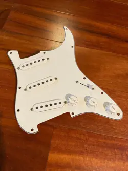 PARCHMENT PICKGUARD