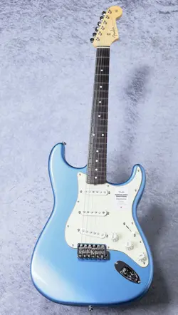 STRATOCASTER -LAKE