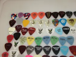 GUITAR PICK LOT