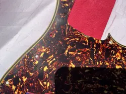 PICKGUARD AGED