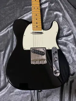 MADE FENDER USA