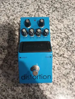 FENDER DISTORTION GUITAR PEDAL STARCASTER