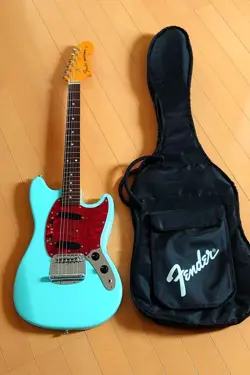 COBAIN BLUE MODEL