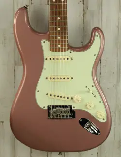 USED FENDER VINTERA '60S STRATOCASTER MODIFIED (434)