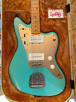 SQUIER 40TH ANNIVERSARY JAZZMASTER WITH NEW FENDER EYEGLASS JAGUAR CASE