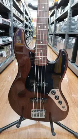 FENDER MADE IN JAPAN EXCLUSIVE CLASSIC 60S JAZZBASS USED BASSWOOD BODY W/GIGCASE