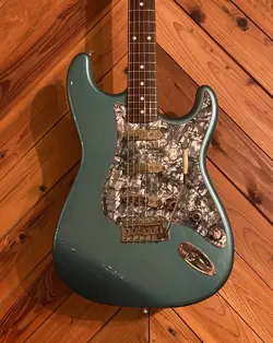 FENDER JAPAN ST62-US