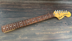 ST-72 STRATOCASTER