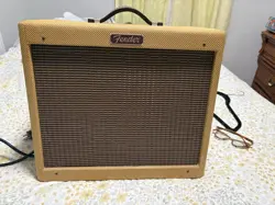 FENDER BLUES JR. 15 WATT TUBE AMP - 12