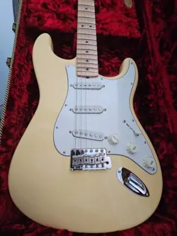 CUSTOM 2022 FENDER YNGWIE J. MALMSTEEN STRATOCASTER NOS