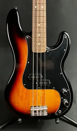 BASS GUITAR 3-TONE