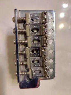 0071014049 VINTAGE-STYLE STANDARD