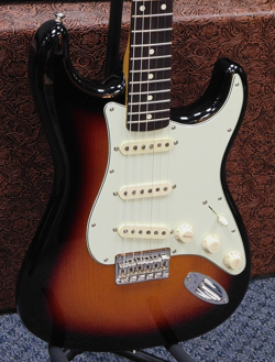STRATOCASTER W/